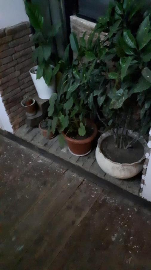 Aquarium Apartment Tbilisi Bagian luar foto